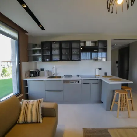 Charming 2-br With Pool And Sea Access F-3 55 Διαμέρισμα *