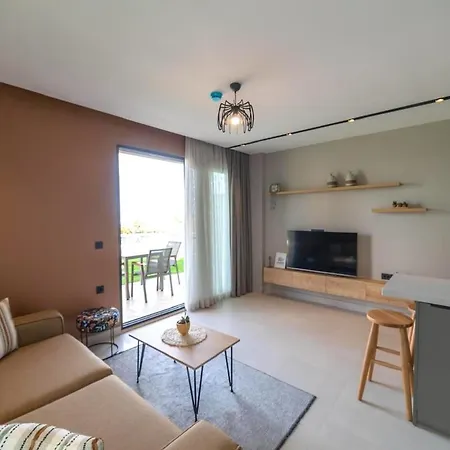 Διαμέρισμα Charming 2-br With Pool And Sea Access F-3 55